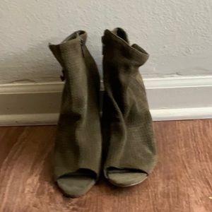 Green heels